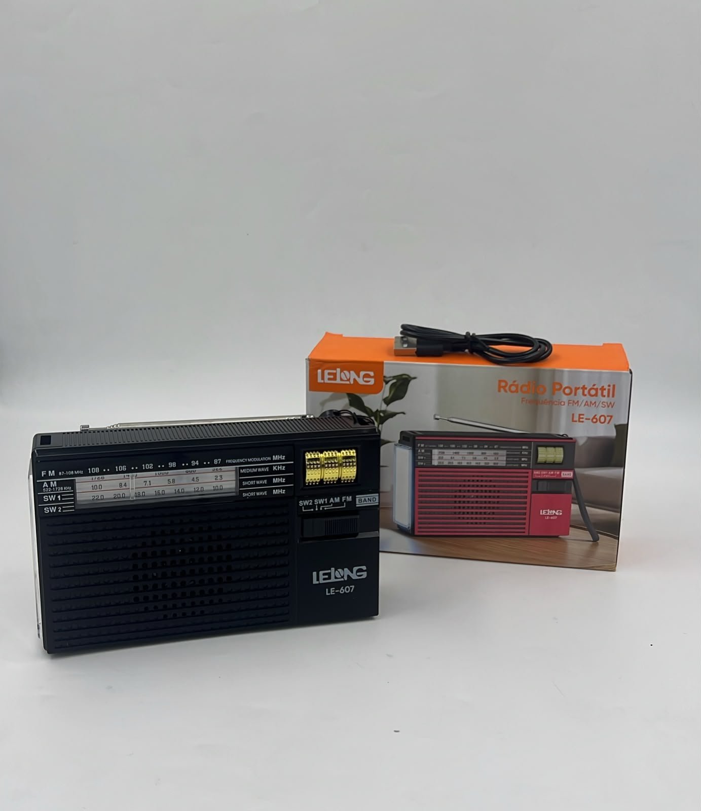 Rádio AM/FM LE-607